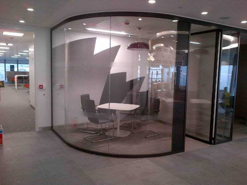 Curved Glass - Office