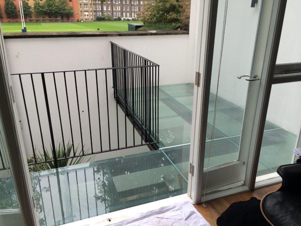 Structural Glass - Balcony